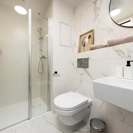 Διαμέρισμα Luxury Vydrica - Walk To Old Town, Danube And Castle Μπρατισλάβα